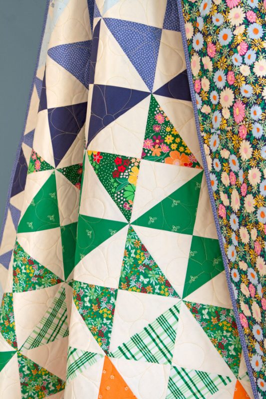 Daisy-Free-Quilt-3-fabric-collection-maureen-cracknell