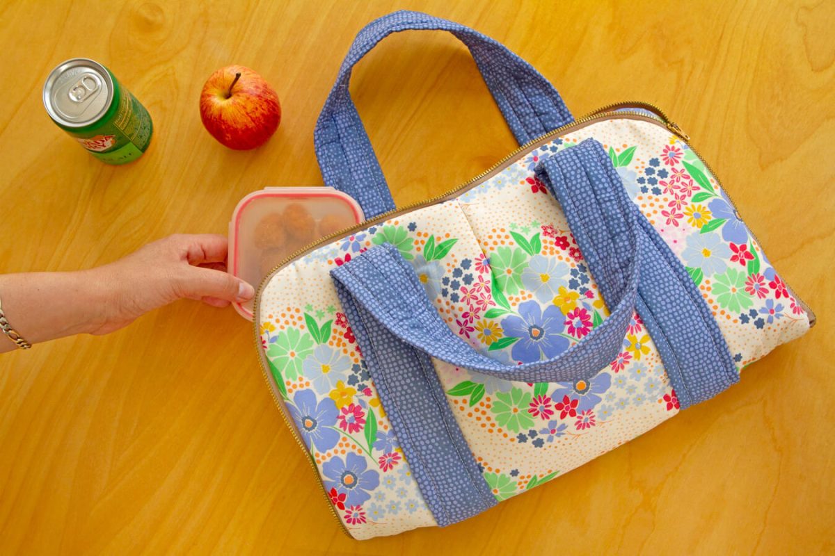 Daisy-Lunch-Bag-1-fabric-collection-maureen-cracknell