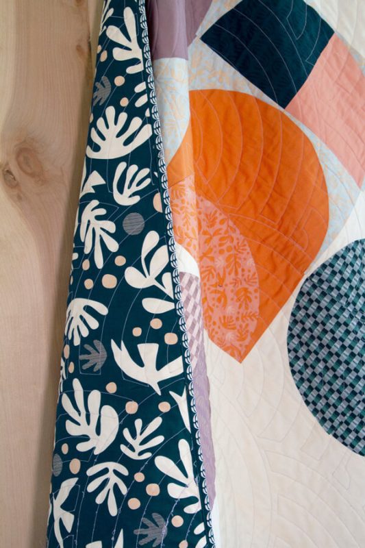 Duval-Free-Quilt-5-fabric-collection-suzy-quilts