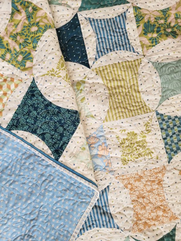 Evolve-Ashlee-Doyle-6-fabric-collection-suzy-quilts