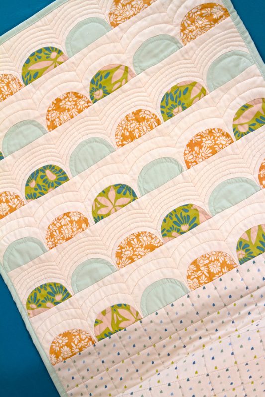 Evolve-table-runner-fabric-collection-suzy-quilts