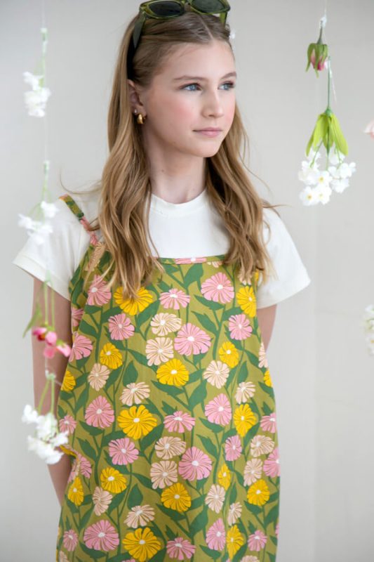 Flower-Bloom-Tamara-8-fabric-collection-agf-studio