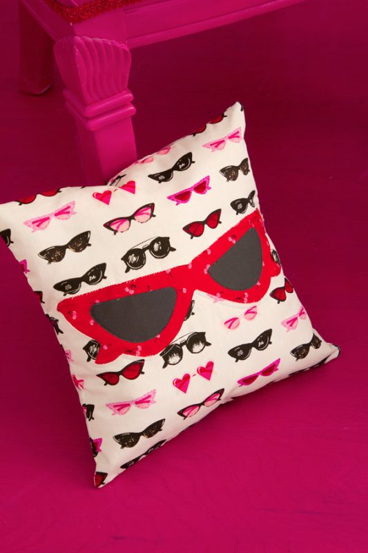 Love-Struck-Pillow-2---2