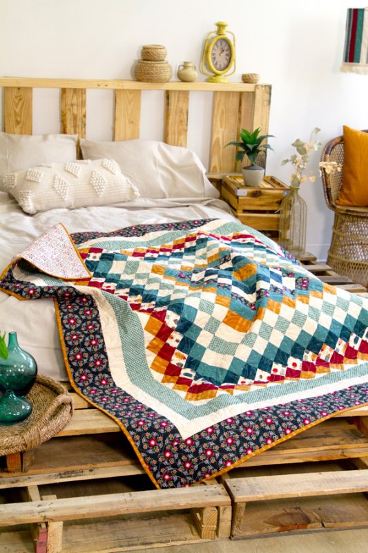 Maven-Free-Quilt-1-fabric-collection-maureen-cracknell