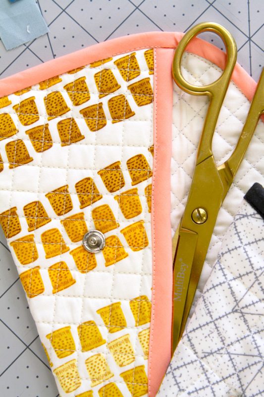 Sew-Obsessed-Scissors-Case-4