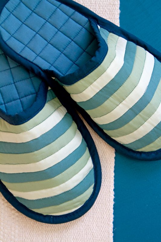 Signture-Pure-Solids-Slippers-2
