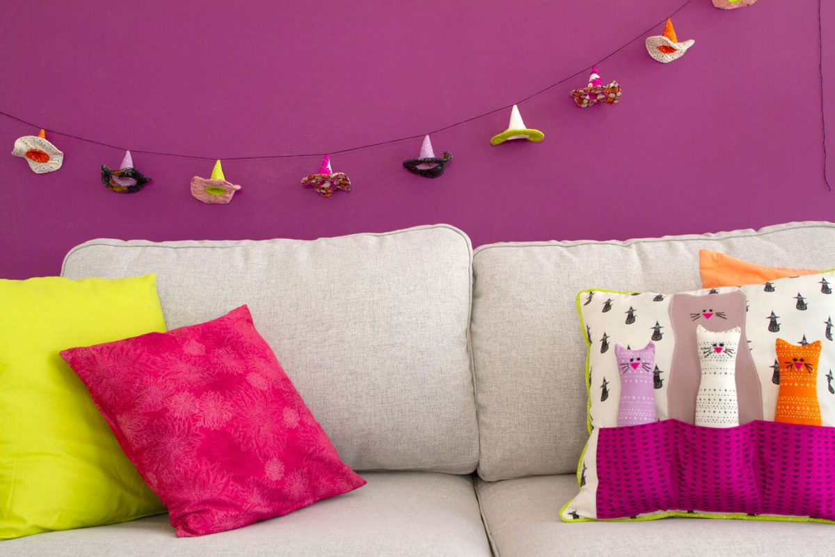 Spooky-Witchy-Cat-Pillow-Garland-2-fabric-collection-agfstudio