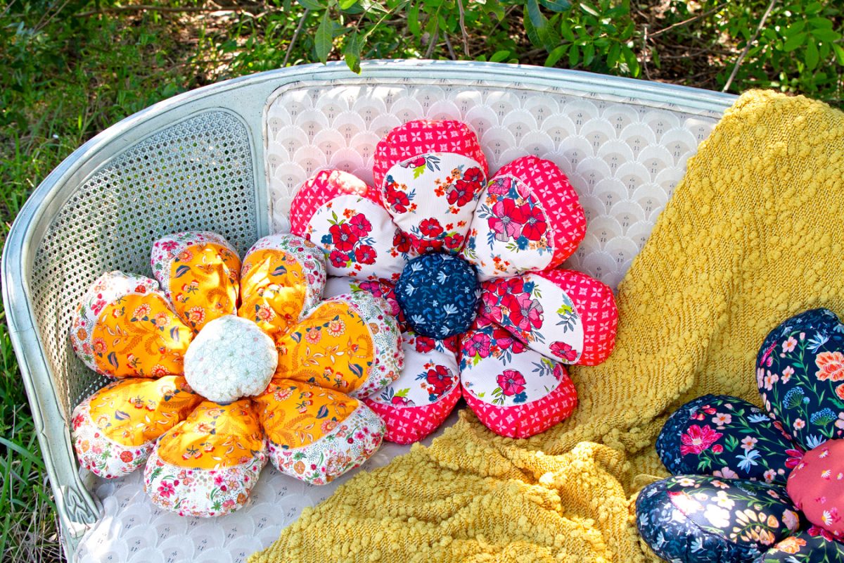 The-Flower-Fields-Flower-Pillows-2-fabric-collection-maureen-cracknell