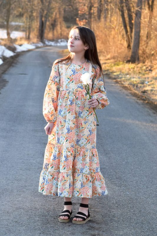 The-Flower-Fields-Lindsay-Shaffer-1-fabric-collection-maureen-cracknell