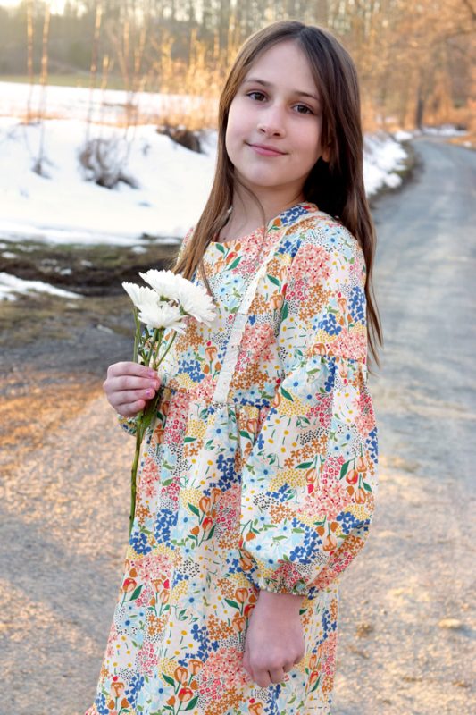 The-Flower-Fields-Lindsay-Shaffer-3-fabric-collection-maureen-cracknell