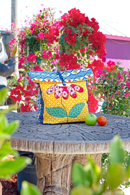 The-Flower-Fields-Lunch-Bag-1-fabric-collection-maureen-cracknell