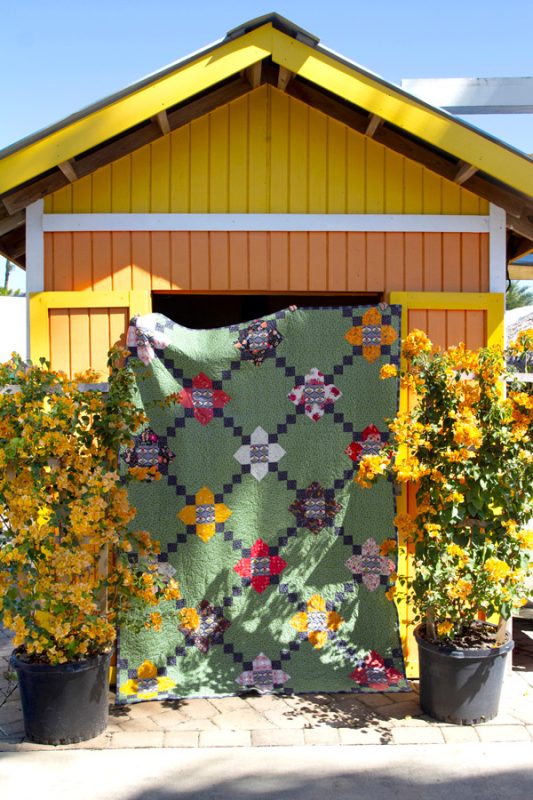 The-Flower-Fields-Quilt-1-1-fabric-collection-maureen-cracknell