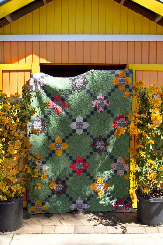 The-Flower-Fields-Quilt-1-2-fabric-collection-maureen-cracknell