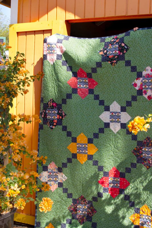 The-Flower-Fields-Quilt-1-4-fabric-collection-maureen-cracknell