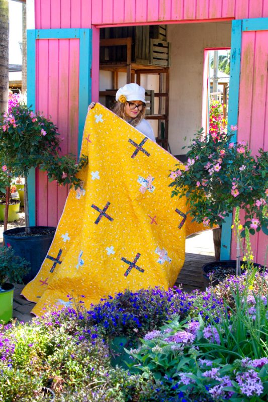 The-Flower-Fields-Quilt-2--5-fabric-collection-maureen-cracknell