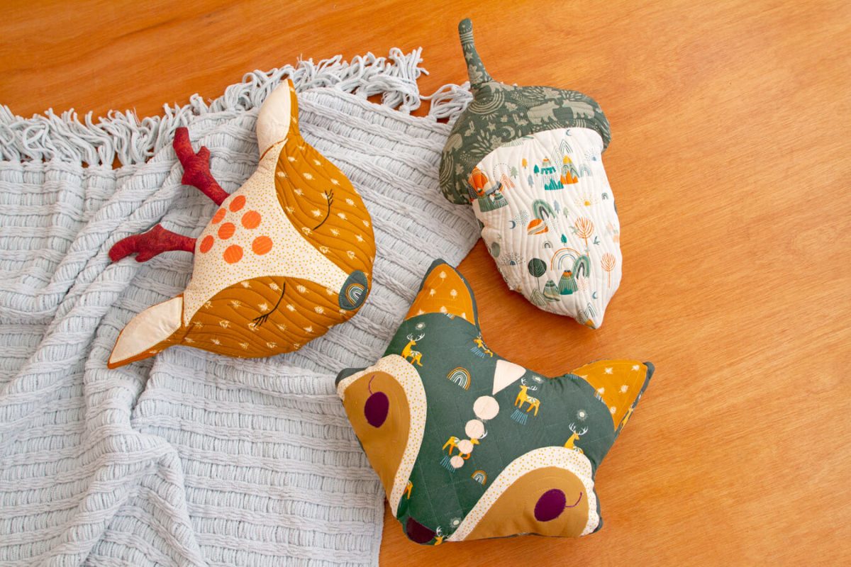 Timberline-Animal-Pillows-1-Fabric-collection-Jessica-Swift