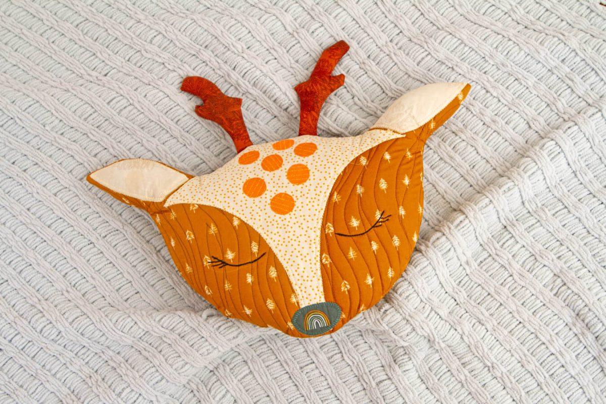 Timberline-Animal-Pillows-4-Fabric-collection-Jessica-Swift