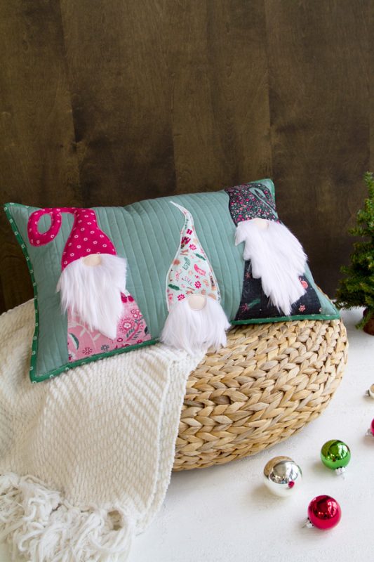 Wintertale-Pillow-2--3